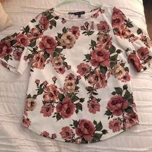 Cute Floral Top!